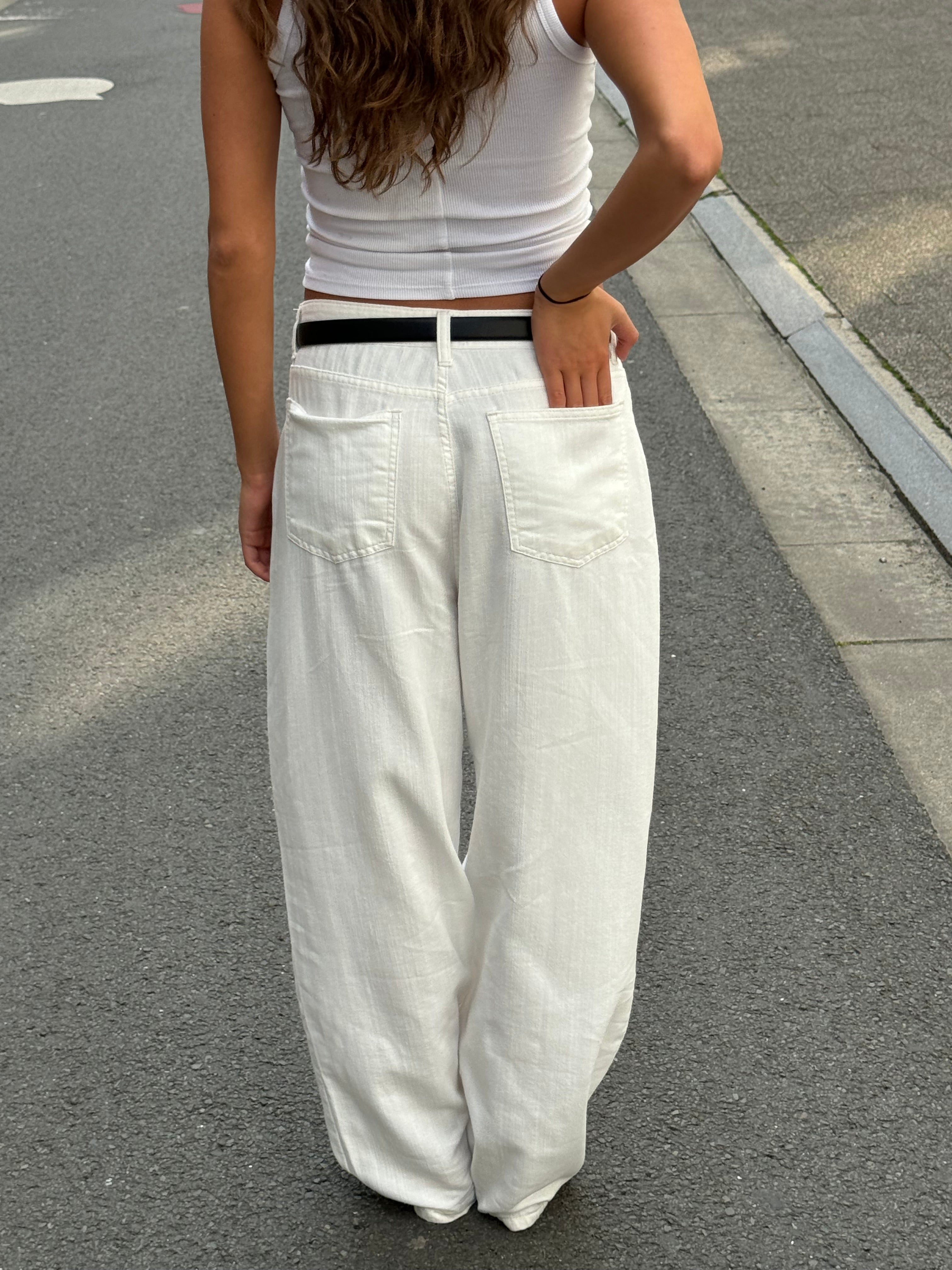 Calça Baggy de Perna Larga Branca