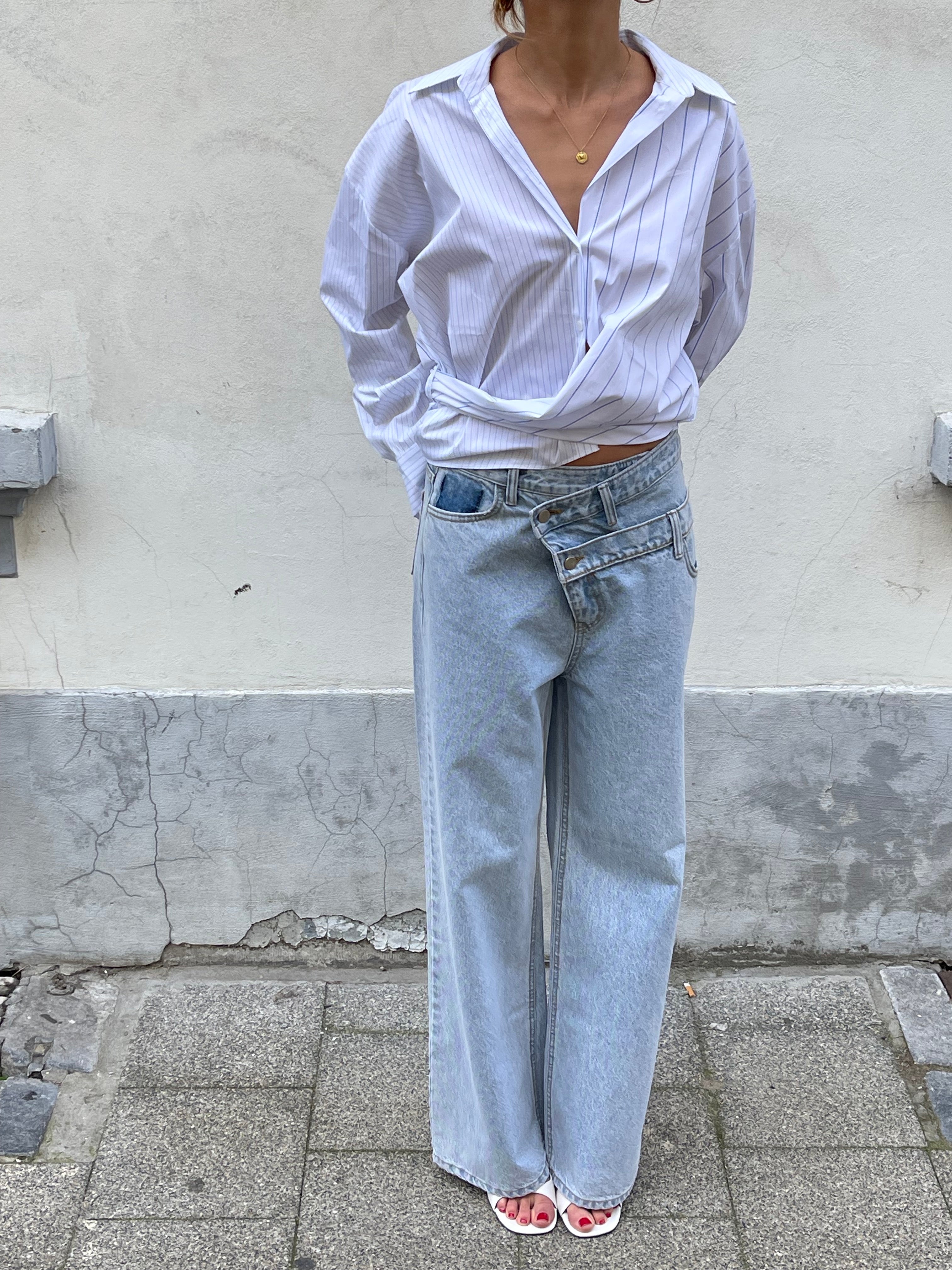 Calça Jeans Cruzada Azul Claro
