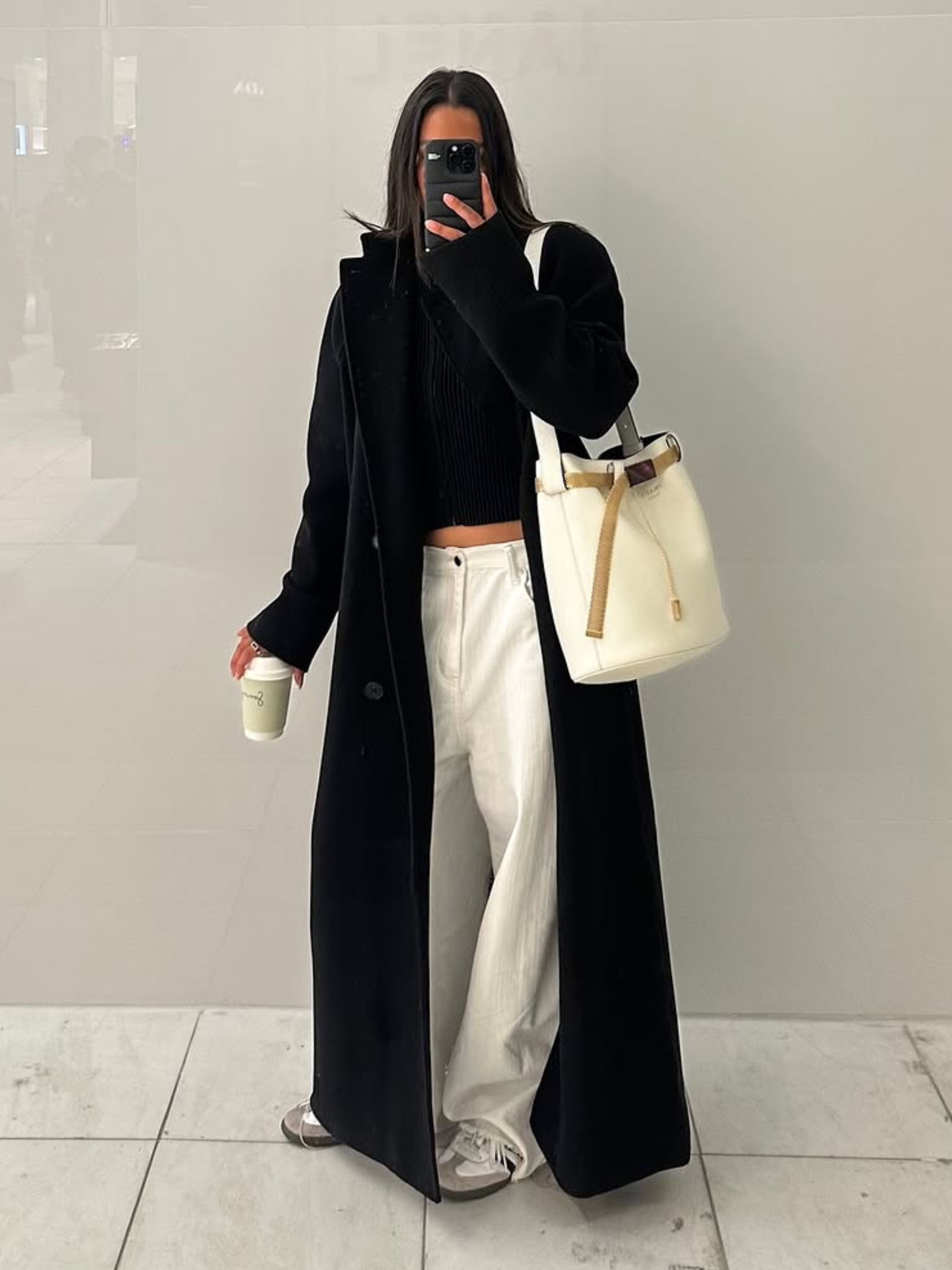 Calça Baggy de Perna Larga Branca