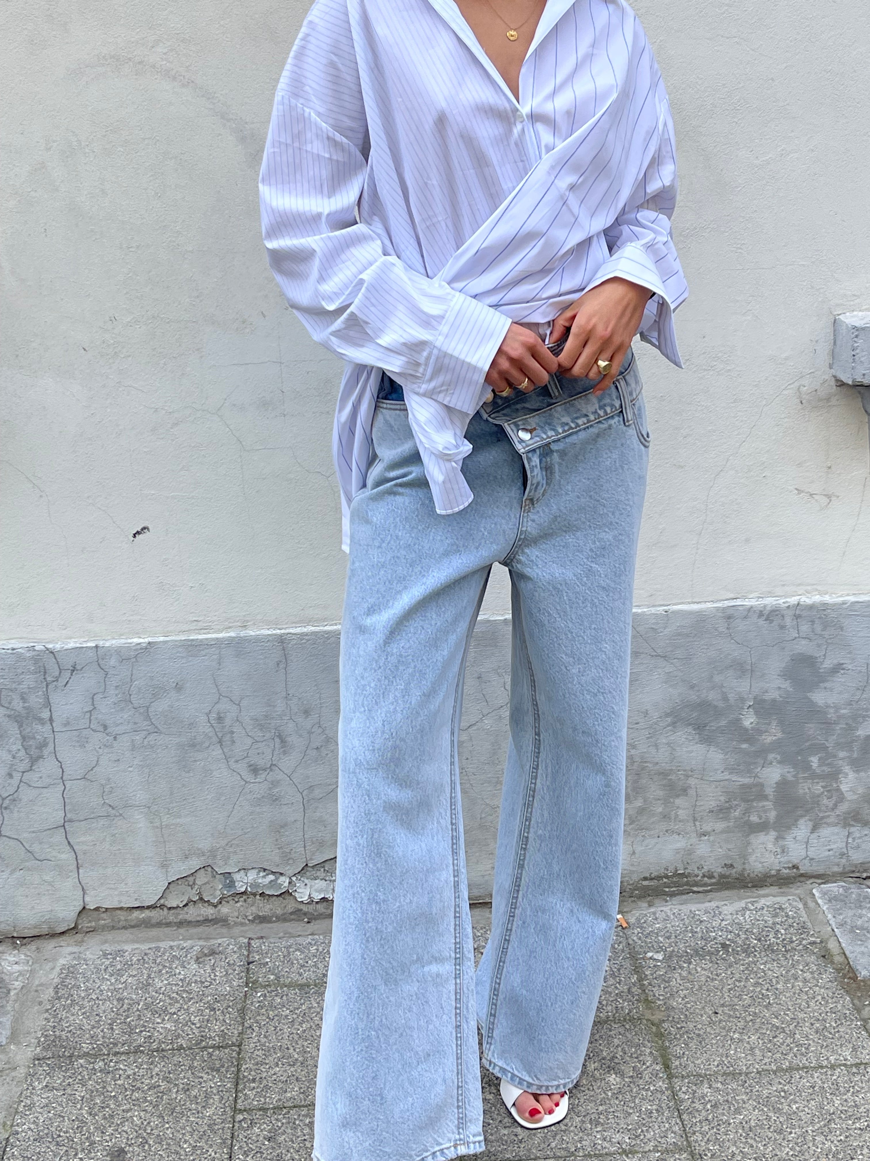 Calça Jeans Cruzada Azul Claro