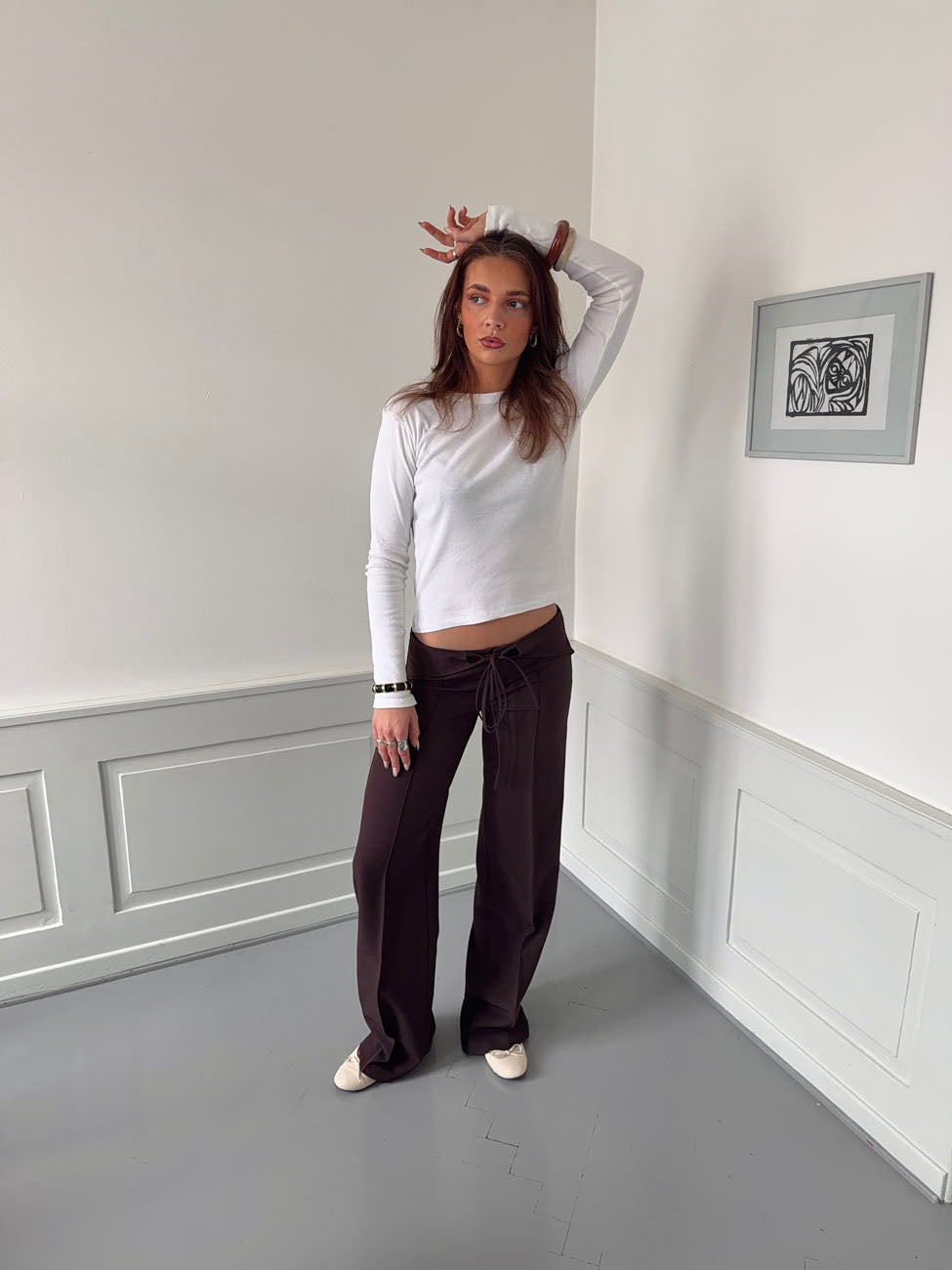 Calça Nula com cinto de amarrar - Marrom escuro