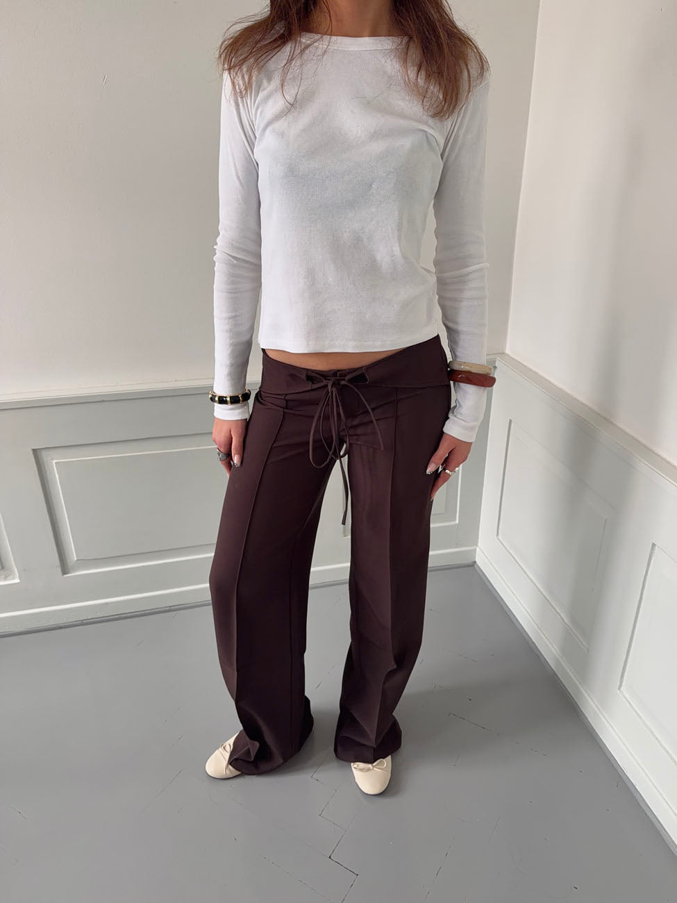 Calça Nula com cinto de amarrar - Marrom escuro